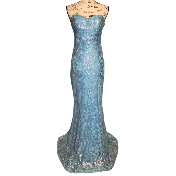 City Vibe Strapless Sequin Gown - Picture 7 of 14
